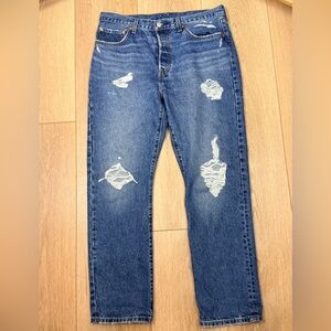 Levi’s Wedgie Fit High-Rise Jeans Women’s Size 32x30 Distressed Button Fly